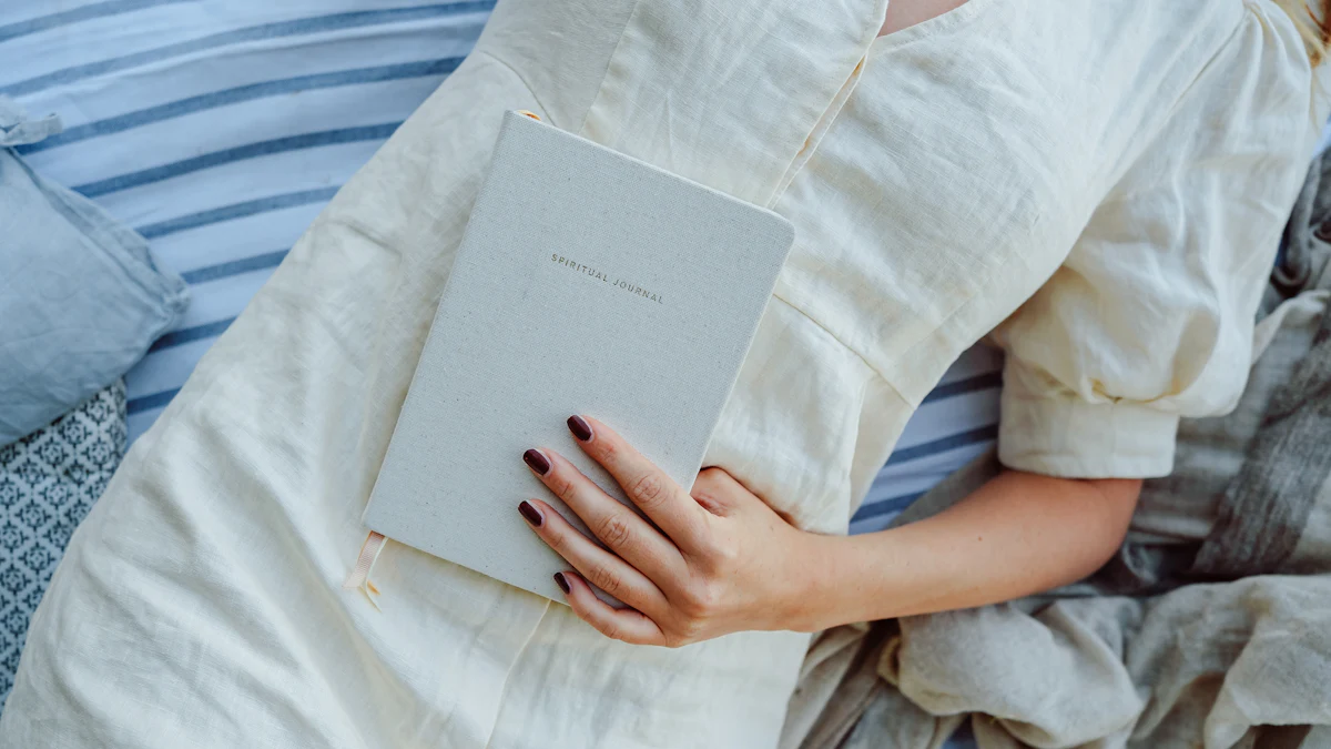 Postpartum planning and first month organization